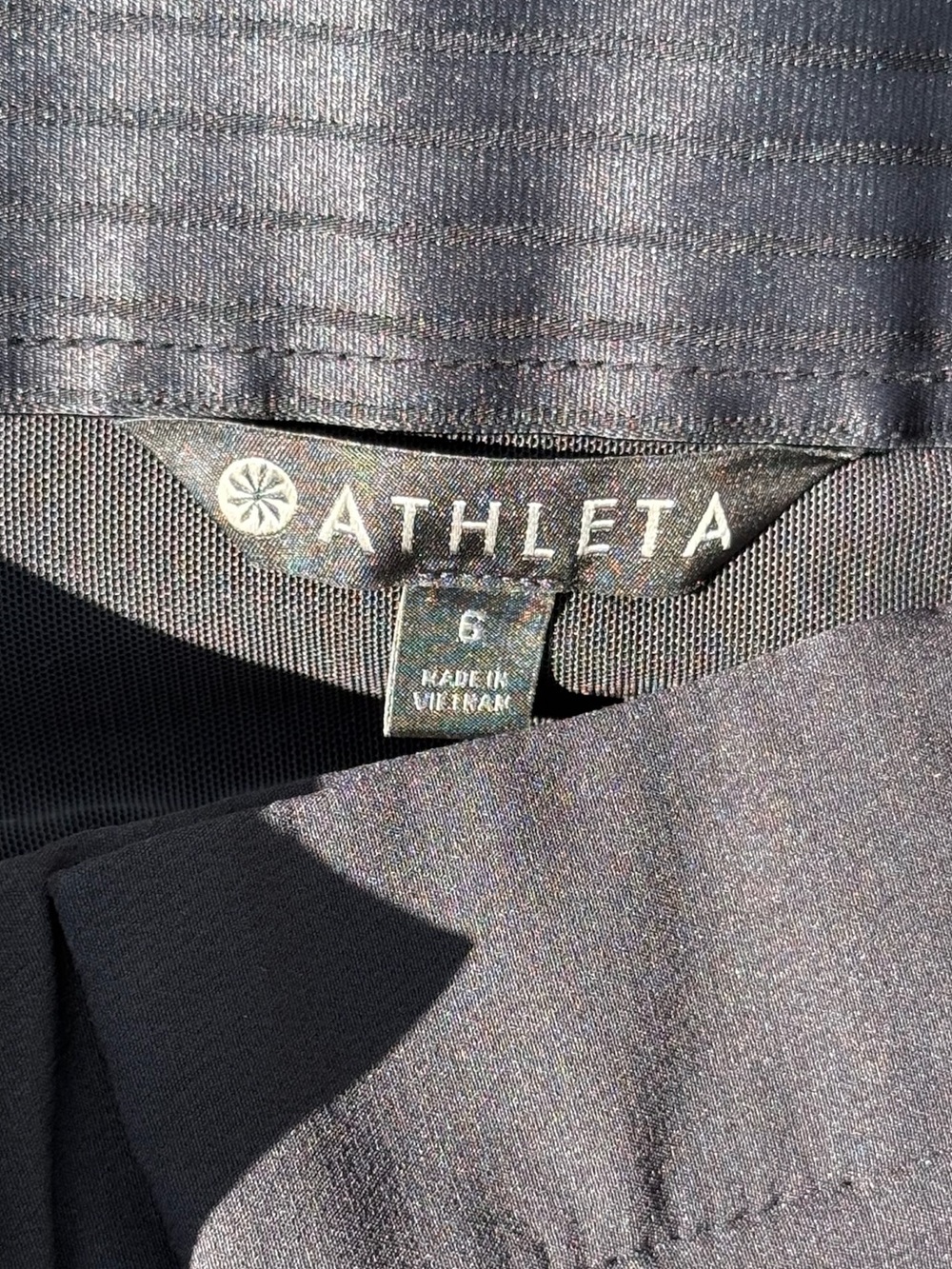 Athleta "Wander Stash Skinny Pant" with 6 pockets - size 6